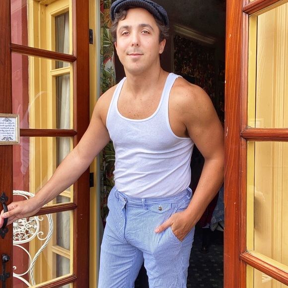 Meet your Posher, Bobby - Picture 3 of 4